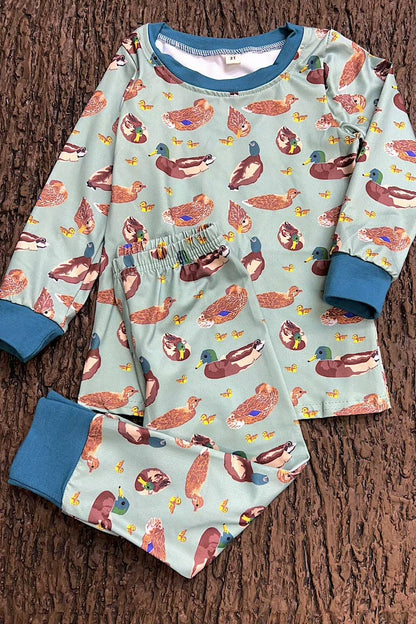 Green mallard printed boys pajamas set